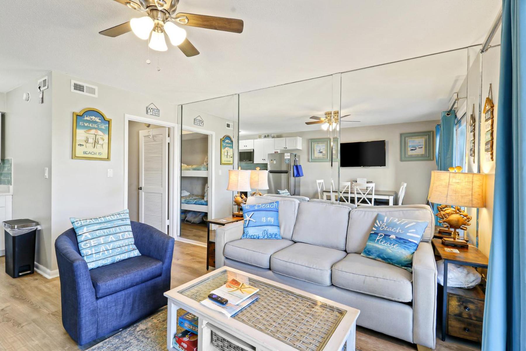 The Breakers #220 Beach Condo, Beautiful Ocean View At Coligny Beach, 4 N Forest Beach Drive Hilton Head, Walk To All Shops Restaurants, Renovated Jan 2024, Vacation Rental Hhi Llc Hilton Head Island Buitenkant foto