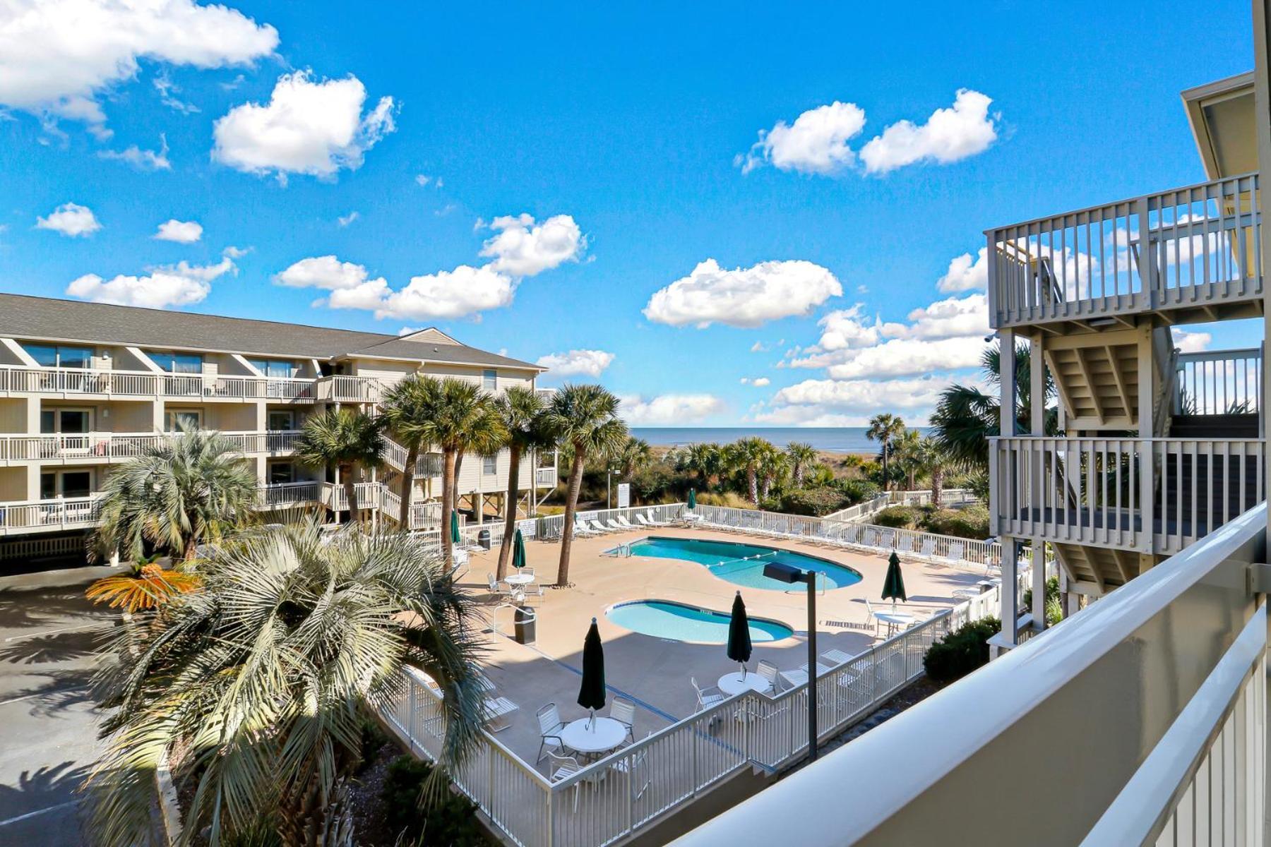 The Breakers #220 Beach Condo, Beautiful Ocean View At Coligny Beach, 4 N Forest Beach Drive Hilton Head, Walk To All Shops Restaurants, Renovated Jan 2024, Vacation Rental Hhi Llc Hilton Head Island Buitenkant foto