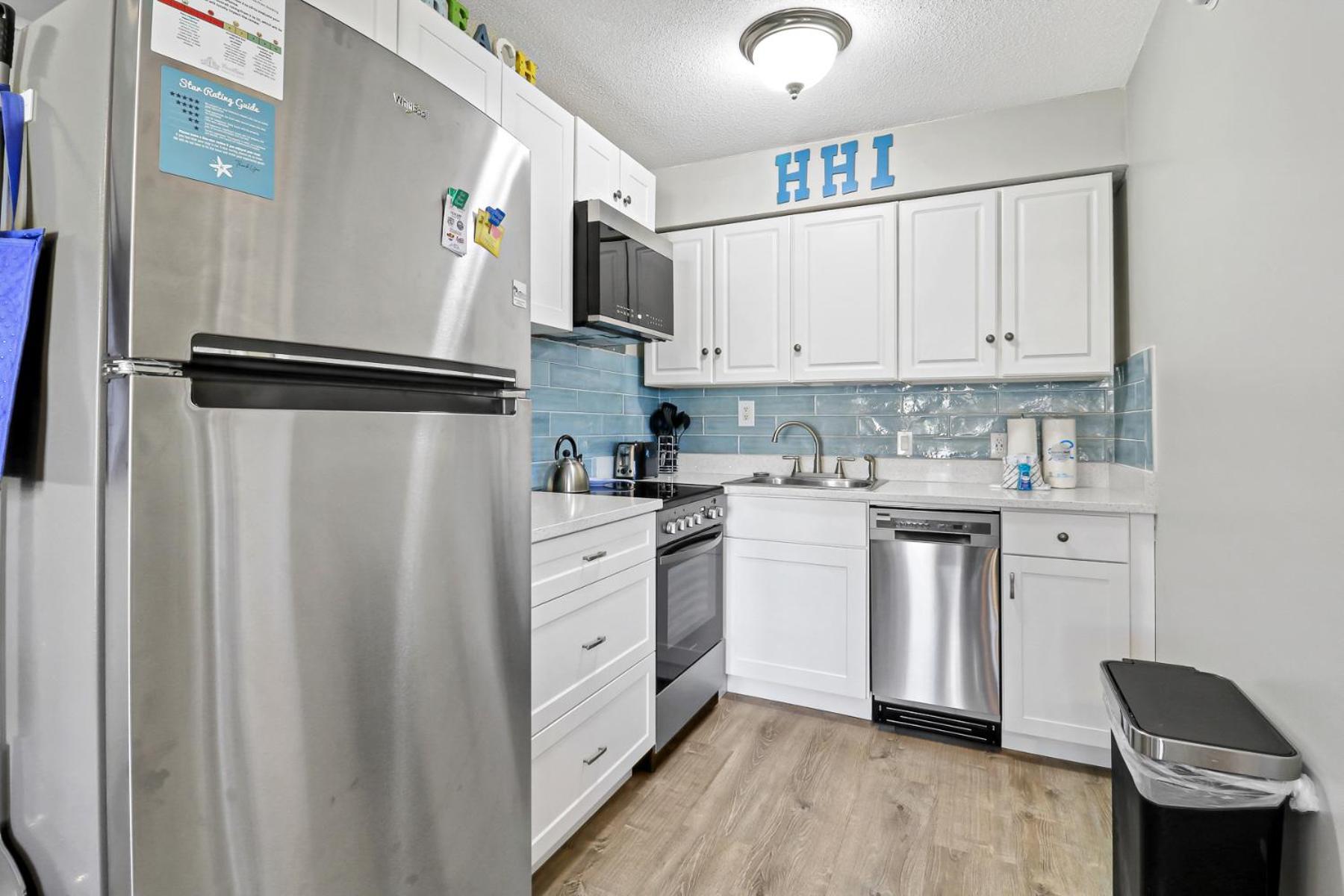 The Breakers #220 Beach Condo, Beautiful Ocean View At Coligny Beach, 4 N Forest Beach Drive Hilton Head, Walk To All Shops Restaurants, Renovated Jan 2024, Vacation Rental Hhi Llc Hilton Head Island Buitenkant foto